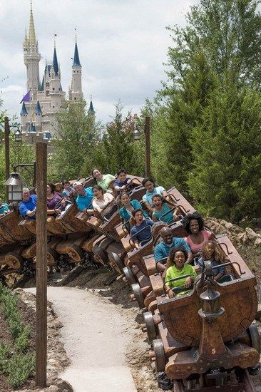 seven dwarfs mine train - disney Magic Kingdom Rides, Disney World Attractions, Disney Parque, Seven Dwarfs Mine Train, Disney Attractions, Disney World Restaurants, Disney World Magic Kingdom, Disney Rides, Disney Magic Kingdom