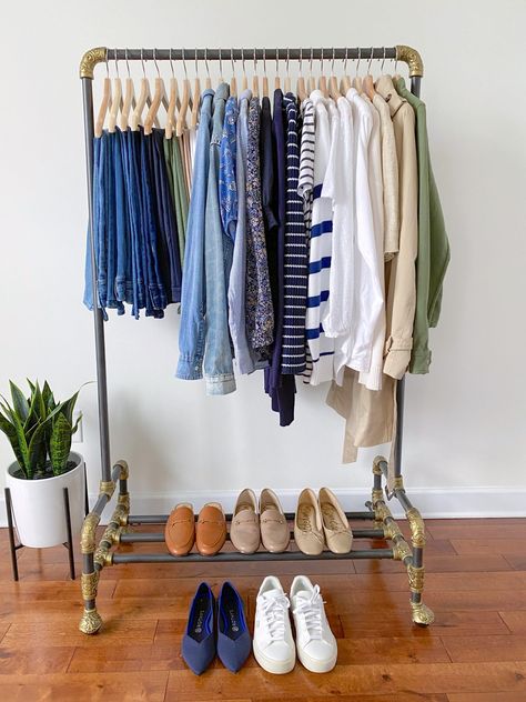 My Spring 2022 Classic Neutral+Color Capsule Wardrobe - Classy Yet Trendy Color Capsule Wardrobe, Spring Travel Capsule, Vaca Outfits, Extreme Minimalism, French Minimalist, Neutral Capsule Wardrobe, Classy Yet Trendy, Spring Travel, Capsule Closet