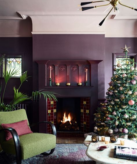 This classic Edwardian home is a lesson in bold color and elegant Christmas styling | Livingetc Edwardian Home Decor, Edwardian Living Room, Edwardian Interiors, Edwardian Christmas, Dark Purple Walls, Modern Edwardian, Edwardian Home, 25 Beautiful Homes, Christmas Living Room Decor Ideas