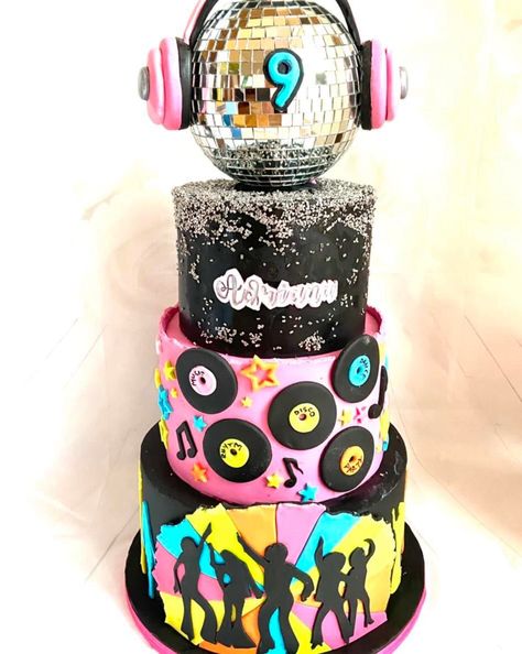 Kidz Bop Birthday Party Cake, Karaoke Cake Ideas, Dance Theme Birthday Cake, Disco Theme Cake Ideas, Rave Cake Ideas, Dance Party Cake Ideas, 80’s Themed Cake, Dance Party Cake, Rave Cake