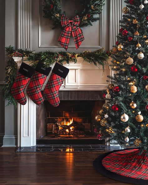 Tartan Stocking Christmas, Scottish Themed Christmas Tree, Ralph Lauren Christmas Decor Holidays, Red Gold And Silver Christmas Tree, Deep Red Christmas Decor, Plaid Christmas Tree Ideas, Ralph Lauren Christmas Decor, Ralph Lauren Christmas Tree, Scottish Christmas Decorations