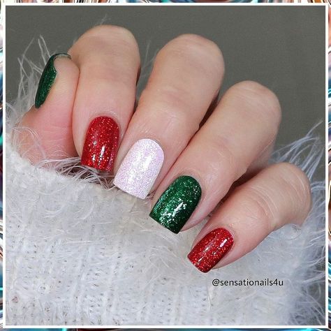 Christmas Nails 2022, Christmas Nails Diy, Cute Christmas Nails, Christmas Gel Nails, Nails 2022, Pretty Nail Designs, Christmas Nails Acrylic, Cute Gel Nails, Short Acrylic Nails Designs