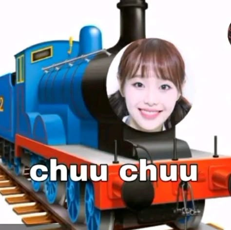 Chuu Core, Loona Memes, Image Meme, Chuu Loona, Kpop Meme, Wholesome Memes, K Pop Memes, Memes Kpop, Really Funny Pictures