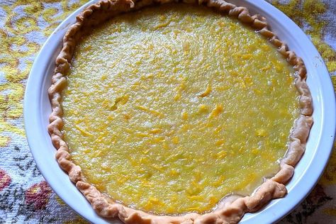 Savory & Sweet Squash Pie Recipe Is a Tried & True Southern Thing #30secondmom Yellow Squash Pie Recipes, Yellow Squash Pie, Squash Pie Recipes Yellow, Summer Squash Pie, Squash Pie Recipes Desserts, Savory Pie Recipe, Recipe For Squash, Squash Pie Recipes, Pie Savory