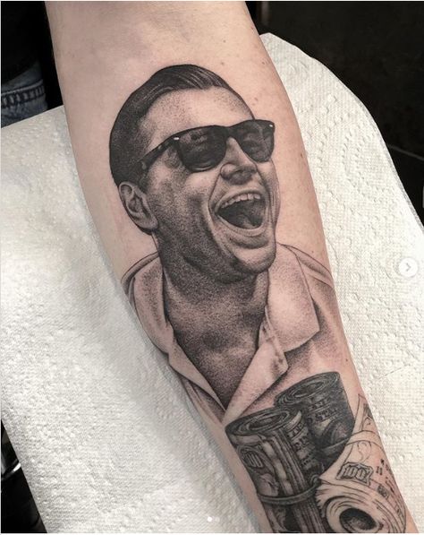 Leonard DiCaprio in "Wolf of Wall Street" Tattooed by Vitali L Wall Street Tattoo Ideas, Wolf Of Wall Street Tattoo, Street Tattoo Ideas, Wall Street Tattoo, Wolf From Wall Street, Goodfellas Tattoo, Tupac Tattoo, Calf Sleeve Tattoo, Tv Tattoo