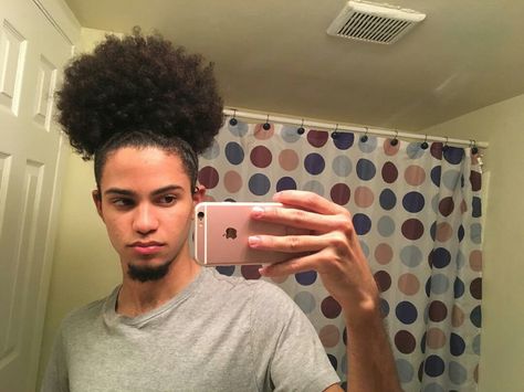 Afro Ponytail Men, Afro Bun, Cornrow Braids Men, Man Ponytail, Hair Like Wool, Afro Ponytail, Natural Hair Men, Male Hairstyles, Afro Men