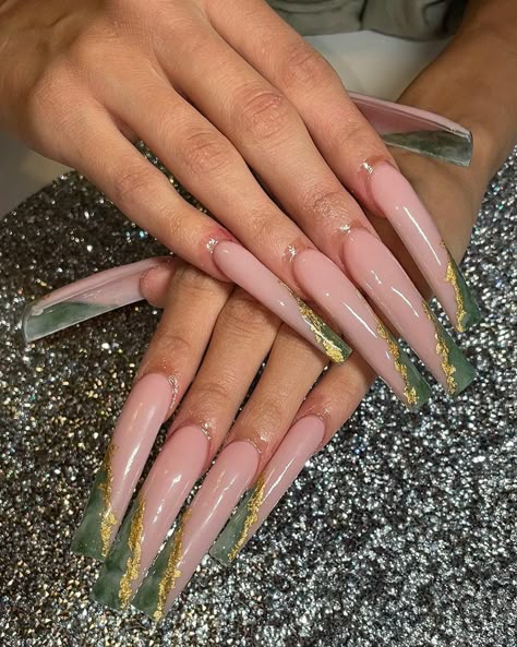 Long Curved Nails, Extremely Long Nails, Invisible Locs, Cute Nails Ideas, Fye Nails, Acrylic Nail Polish, 4a Natural Hair, Curved Nails, Retro Nails