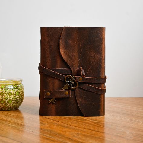 Dairy With Lock, Vintage Dairy Ideas, Vintage Leather Books, Deckle Edge Paper, Vintage Leather Journals, Paper Leather, Leather Book Covers, Handmade Leather Journal, Unique Journals