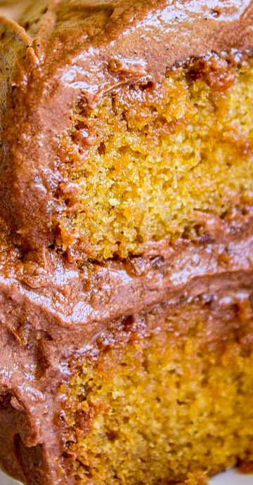 Brown sugar chocolate cake Moist Yellow Cake Recipe, Yellow Cake With Chocolate Frosting, Brown Sugar Cake, Cake Brown, Brown Sugar Cakes, Cake With Chocolate Frosting, Moist Yellow Cakes, The Food Charlatan, Yellow Cake Recipe