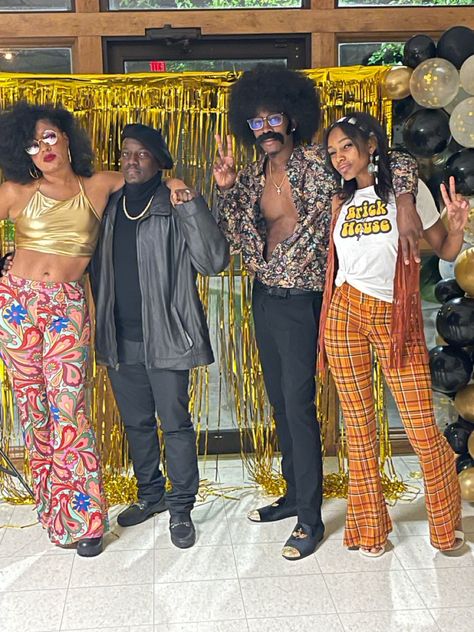 Holloween Costume Ideas 70s, 70s Costume Black Woman, 70s Movies Costumes, Funny 70s Costumes, Seventies Costume, Party Outfits Black Women, 1st Cruise, Gogo Outfits, 70s Party Outfit