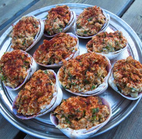 Stuffies Recipe, Baked Clams Recipe, Stuffed Quahogs, Stuffed Clams, Baked Clams, Oven Roasted Chicken Thighs, Rhode Island Food, Birthday Dinner Ideas, Clams Casino