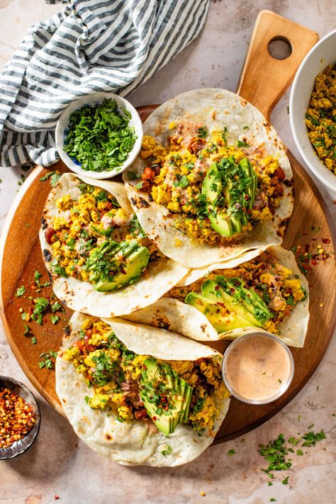 Tofu Scramble Tacos - This Savory Vegan Kosher Rules, Potato And Egg Breakfast, Vegan Bean Recipes, Scrambled Tofu Recipe, Scrambled Tofu, Chipotle Ranch, Fast Meals, Tofu Recipes Vegan, Vegan Tofu