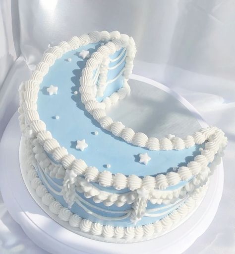 Periwinkle Cake, Vintage Birthday Cakes, Cake 5, Simple Cake Designs, Funny Birthday Cakes, Mini Cakes Birthday, Cute Baking, Pretty Dessert, Creative Birthday Cakes