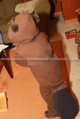 HomemadeToddler Beaver Costume: This Homemade Toddler Beaver Costume started with s brown zip up hoodie & brown sweat pants. I then purchased some faux fur which I cut for a patch on Costumes Starting With S, Animal Costume Ideas, Diy Animal Costume, Beaver Costume, Glider Rocker Cushions, Brown Zip Up Hoodie, Painted Concrete Floors, Brown Zip Ups, Homemade Costumes