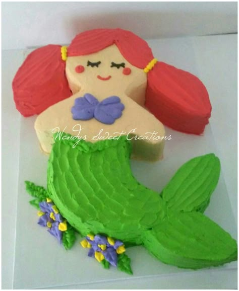 Mermaid shaped cake Flat Mermaid Cake, Mermaid Shaped Cake, Easy Mermaid Cake, Bolo Ariel, Earth Day Birthday, Mermaids And Pirates, Grandma Cake, Mermaid And Pirate, Monster Party Ideas