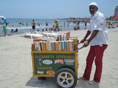 Mobile Library, Books Beautiful, Book Stores, Little Library, Free Library, Home Libraries, Beautiful Books, Book Nooks, Love Books