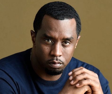 P Diddy, a name in the music industry that doesn't need an introduction. Formerly a musician who is now seen as a kind of a business tycoon, Diddy is among the richest celebrities in the world. Let's take a look into the life of P Diddy Net Worth, Early Life, and even some unknown facts. Life Success Quotes, Fashion History Books, Business Tycoon, Black Designers, Sean Diddy Combs, Sean Combs, Richest Celebrities, Eartha Kitt, Bridal Party Gowns