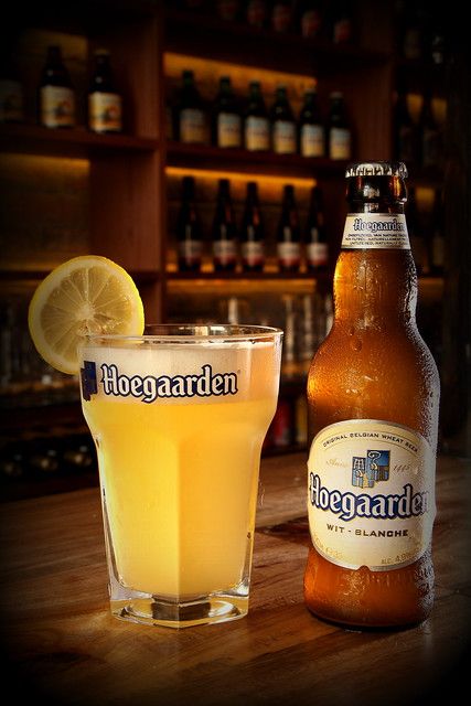 Hoegaarden bottle with glass | David Lambert | Flickr Hoegaarden Beer, David Lambert, Retro Packaging, Beer Pictures, Beer Photography, Beer Photos, Mid Fade, Beer Food, Belgian Beer