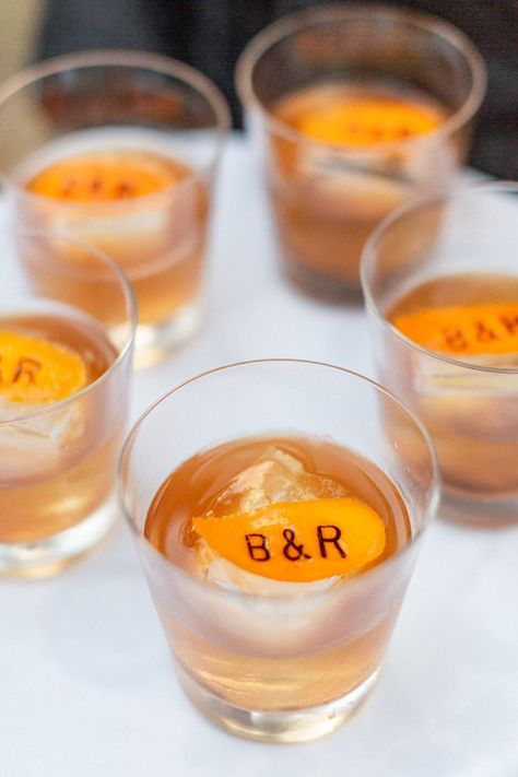 Romantic Rainy Day, Candlelit Wedding, Rainy Day Wedding, Wedding Food Drink, Drink Garnishing, Cocktails Bar, Wedding Drink, Drink Ideas, Signature Drinks