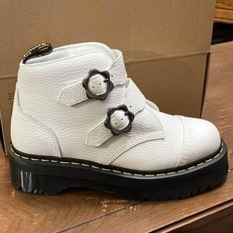 New Doc Martens White Devon Flower Buckle Leather Platform Boots Jadon Boots, Leather Platform Boots, Flower Cut Out, Horse Boots, Suede Fringe Jacket, Leather Lace Up Boots, Handmade Beaded Jewelry, Suede Fringe, Leather Chelsea Boots