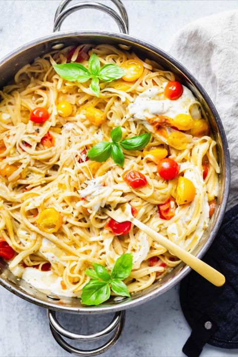 Margarita Pasta, Margherita Pasta, Pasta Types, Easy Pasta Dinner, Skillet Dishes, Life Right Now, Fast Dinners, Tasty Healthy, Crock Pot Soup