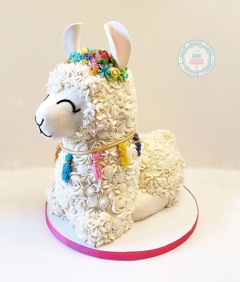 3D buttercream decorated llama cake. Fondant free except for llama ears and gold band of necklace Llama Birthday Cake, Llama Cake, Animal Birthday Cakes, Buttercream Decorating, Llama Birthday, Animal Cakes, Cool Birthday Cakes, Chocolate Buttercream, Almond Cakes