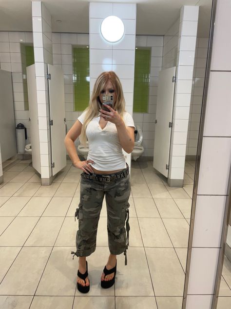 Capris, cargos camo styling a tank top 2000s Camo Fashion, Camo Capris Outfit, Y2k Wedges Outfit, Grey Capris Outfit, Cargo Capris Outfit Y2k, Green Capris Outfit, 2000s Capris Outfit, Y2k Capri Outfit, Capri Pants Outfits Y2k