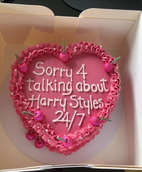 Birthday Cake Quotes, Harry Styles Birthday, Cake Quotes, Harry Styles Aesthetic, Pretty Birthday Cakes, Harry Styles Pictures, Just Cakes, Harry Edward Styles, Pretty Cakes