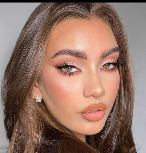 Prom Mackup Look, Neutral Party Makeup, Simple Fancy Makeup, Neutral Pink Makeup Looks, Grad Makeup, Ball Makeup, Maquillage On Fleek, Wedding Eye Makeup, Prom Eye Makeup