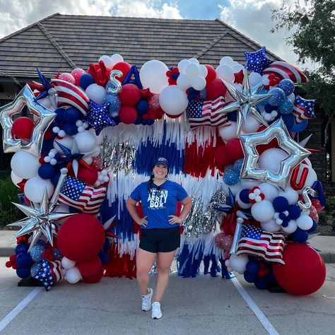 4th Of July Party Ideas Decorations Outdoor, July 4th Backdrop, Fourth Of July Decorations Outdoor, Usa Theme Party Decorations, Fourth Of July Balloon Arch, Fourth Of July Backdrop, Fourth Of July Photo Backdrop, Fourth Of July Balloon Decorations, 4th Of July Balloon Decor