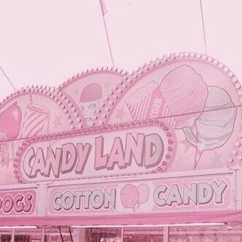 Candy Pfp Aesthetic, Pink Candy Wallpaper, Candy Land Aesthetic, Pink Candy Aesthetic, Aesthetic Biscuits, Mecore Aesthetic, Candy King, Circus Aesthetic, Alluka Zoldyck