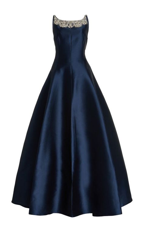 Navy Blue Dress Prom, Carolina Herrera Fashion, Carolina Herrera Gown, Designer Evening Dresses, Fantasy Gowns, A Line Gown, Business Dresses, Royal Fashion, Carolina Herrera