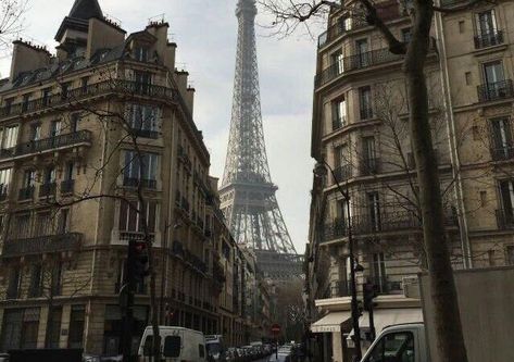 Paris Chic Aesthetic, Dark Paris Aesthetic, Paris France Aesthetic, Paris Vibes, Paris Dream, Parisian Life, Paris Aesthetic, Living In Paris, Dream Lifestyle