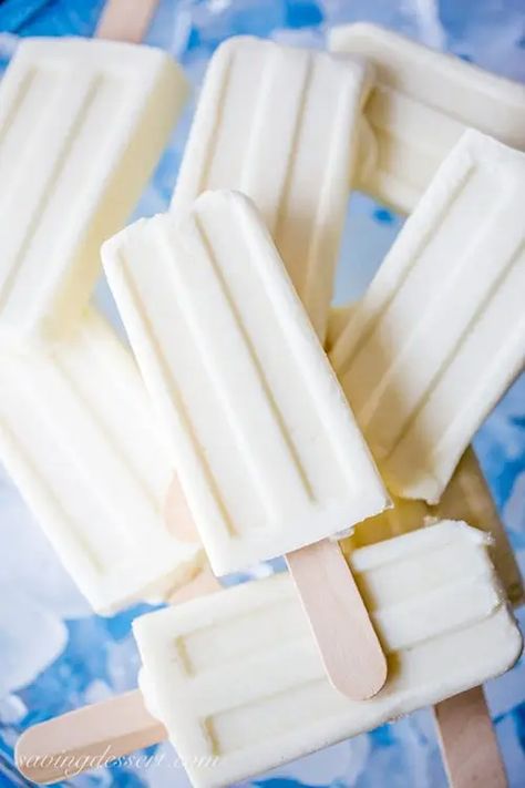 Icy Recipes, Pineapple Popsicles, Ice Pop Recipes, Watermelon Popsicles, Healthy Popsicles, Fruit Popsicles, Coconut Ice, Yummy Ice Cream, Homemade Popsicles