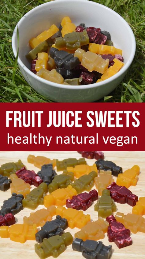 Recipe for vegan fruit juice jelly sweets. These fruit juice jelly sweets are made of just 3 ingredients; fruit juice, the seaweed agar agar and a sweetener. They are quick and easy to make. Healthy Jelly, Juice Jelly, Vegan Jelly, Jelly Sweets, Eating Fruit, Healthy Candy, Agar Agar, Fruit Jelly, Eat Fruit