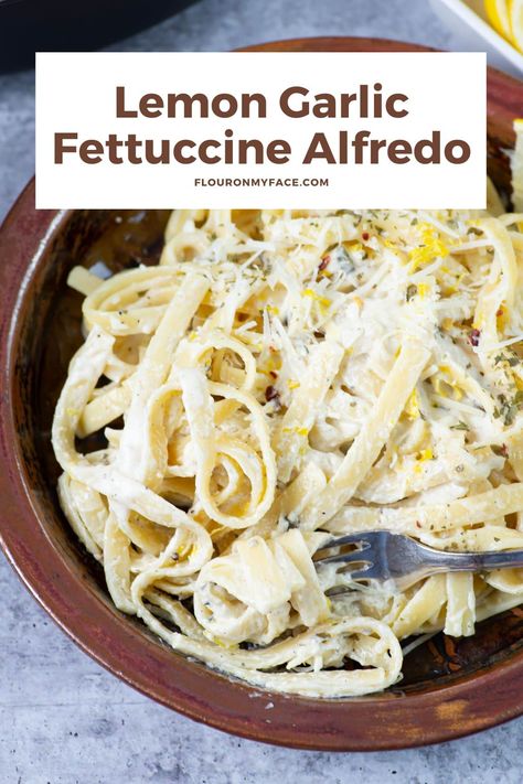 Lemon Garlic Fettuccine Alfredo recipe. Lemon Fettuccine Pasta, Lemon Alfredo Sauce, Garlic Fettuccine, Fetuchini Alfredo, Fettucini Alfredo Recipe, Garlic Alfredo Sauce, Fettucini Alfredo, Fettuccine Alfredo Recipe, Dream Restaurant