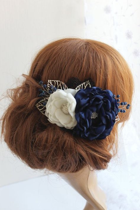 White Hair Flowers, Wedding Flower Hair Pieces, Flower Wedding Shoes, Wedding Flower Hair, Flower Hair Piece, Navy Wedding Flowers, Flower Hair Pieces, Bridal Hair Buns, Wedding Hair Piece