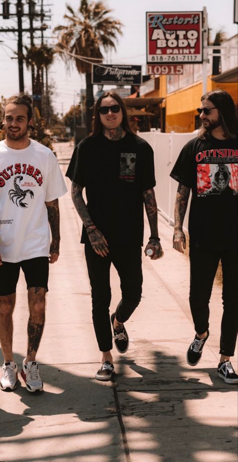 Metalcore Outfit, Metalcore Style, Alternative Fashion Men, Tatto Boys, Emo Boyfriend, Noah Sebastian, Emo Men, Bad Omens, Gothic Wallpaper