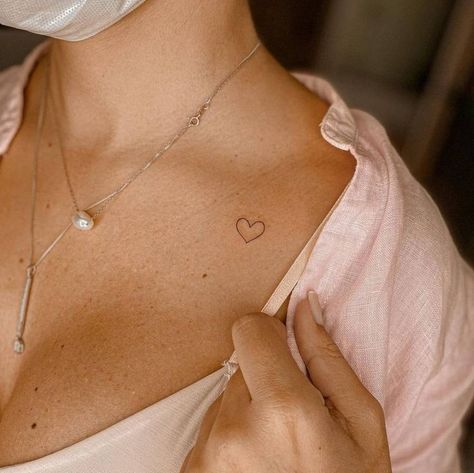 Hearts On Collar Bone Tattoo, Collar Bone Tiny Tattoo, Heart Tattoo On Clavicle, Tiny Heart Tattoo On Collar Bone, Mini Tattoos Collar Bone, Fine Like Heart Tattoo, Small Heart Tattoo Collar Bone, Womens Clavicle Tattoo Ideas, Heart On Collarbone Tattoo