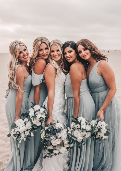 Pasea Hotel Wedding // Huntington Beach, CA // Hunter & Mia — Julia Maruyama Photography I Illinois Wedding Photographer Beach Wedding Pics, Beach Wedding Bridesmaid Dresses, Bridesmaid Poses, Beach Bridesmaids, Bridesmaid Pictures, Beach Wedding Bridesmaids, Dream Beach Wedding, Beach Bridesmaid Dresses, Wedding Picture Poses