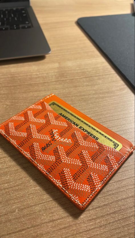 Amex Gold Card Aesthetic, Waiter Tips, Goyard Card Holder, Everyday Bag Essentials, Goyard Wallet, Mens Card Holder, Financially Free, Shotting Photo, Iphone Obsession