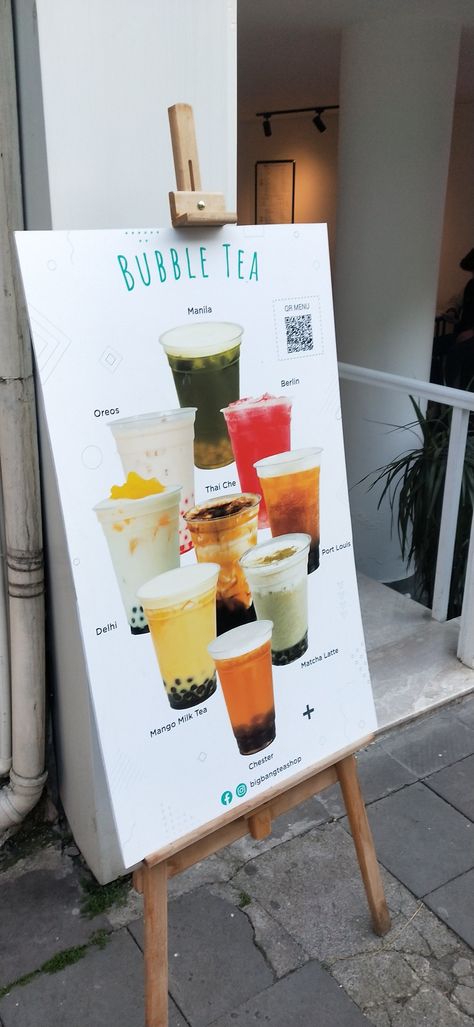 Bubble Tea Cafe Design, Boba Menu Design, Menu Design Ideas Cafe, Boba Shop Design, Bubble Tea Menu Design, Cafe Names Ideas, Bubble Tea Menu, Juice Bar Design, Fresh Fruit Smoothies