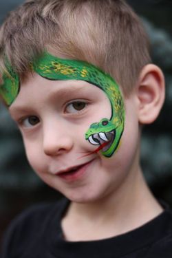 Snake Face Paint, Dragon Face Painting, Animal Face Paintings, Face Painting For Boys, Snake Painting, Girl Face Painting, Face Paint Kit, Face Painting Easy, Face Art Makeup