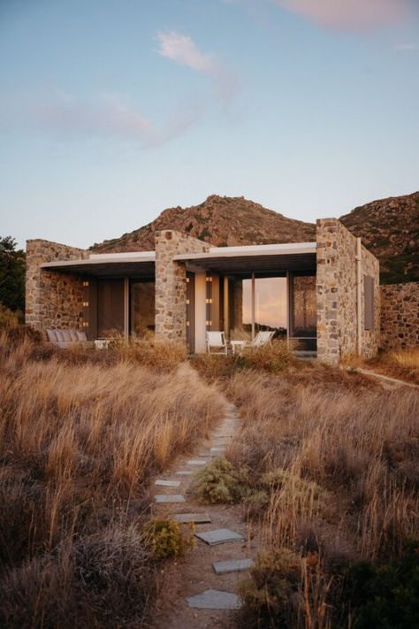 Ecolodge Architecture, Small Stone House, Stone Architecture, Concrete House, Stone Cottage, Village House Design, Cabins And Cottages, Forest House, Stone Houses