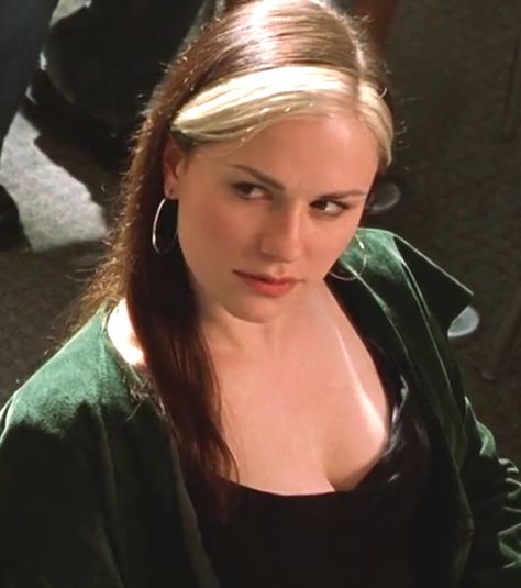 N°11 - Anna Paquin as Marie / Rogue - X-Men 2 United by Bryan Singer - 2003 Anna Paquin Rogue, Michael Sheen And David Tennant, Rogue Movie, Rouge Xmen, Rogue Hair, Vampire Hair, Rogue Xmen, Xmen Movie, Stephen Moyer