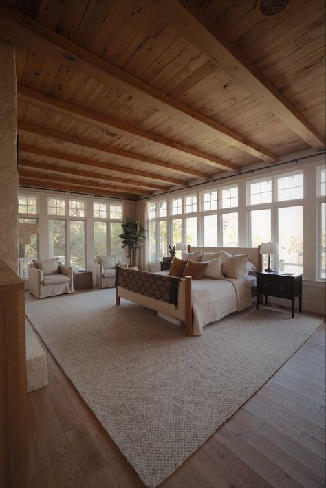 Cabin Decor Minimalist, Bedroom With All Windows, Bedroom With Windows All Around, Modern Rustic Master Suite, Lake House Primary Bedroom, Scandinavian Cabin Bedroom, Tall Ceiling Bedroom, Bedroom High Ceiling, Barndominium Bedroom Ideas