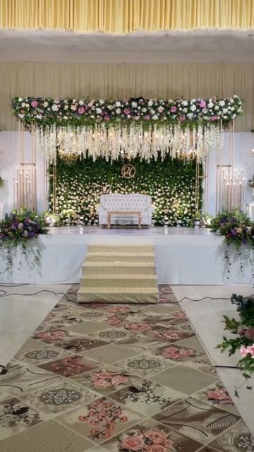 Wedding Reception Stage Design, Groom Stage Decoration, Bridal Stage Decoration, Wedding Backdrop Decorations Receptions, Stage Decorations Event Backdrops, Stage Decorations Wedding Receptions, Marriage Stage Decoration Weddings, Engagement Stage Decoration Backdrops, Traditional Stage Decoration