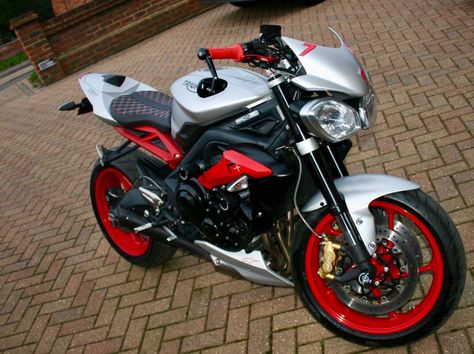 Triumph 675, Triumph Street Triple R, Triumph Street Triple 675, Street Triple 675, Triumph Bikes, Triumph Speed Triple, Speed Triple, Triumph Street Triple, Street Triple