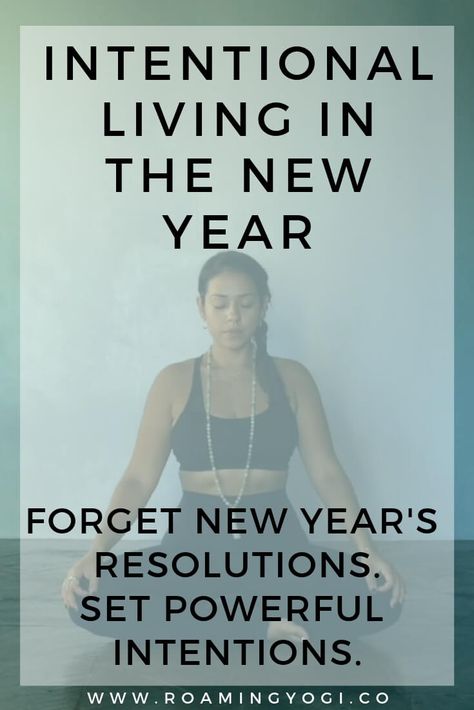 As we welcome a new year, instead of setting New Year’s resolutions, set a sankapa instead. Powerful intentions are key to intentional living, which is key to a happy, fulfilled life. #yoga #yogavideo #meditation #guidedmeditaiton #intentionalliving #stressrelief New Year Meditations, New Years Yoga, New Years Yoga Sequence, New Years Intention Setting, Yoga Intentions Inspiration, Meditation Mantra, Evening Routines, Yoga Teacher Resources, Mind Hacks