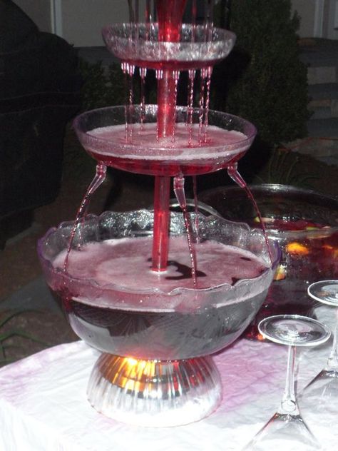 Cascading sangria fountain . :) Wine Fountain Wedding, Wine Fountain, Fountain Wedding, Garden Boho, 30th Bday, December Wedding, Baking Soda Uses, Blush Wedding, Sangria